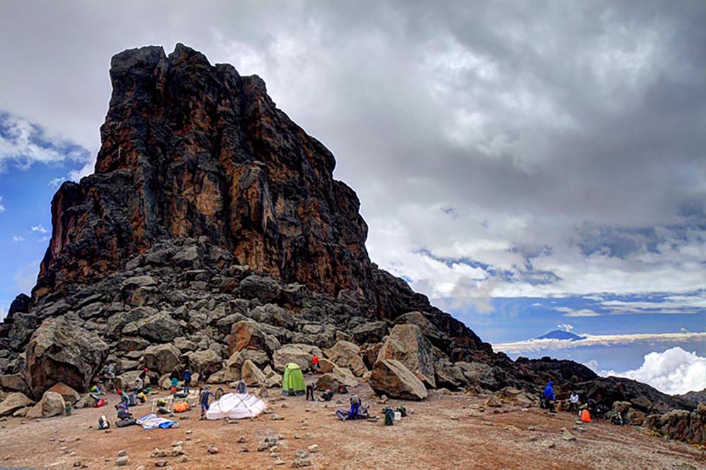 Steinhügel, Kilimandscharo